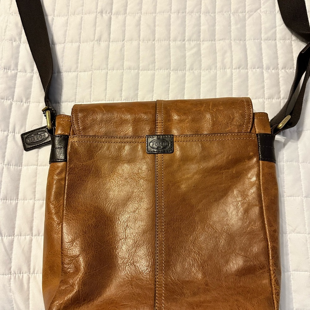 Fossil Brown Medium Leather Messenger Bag